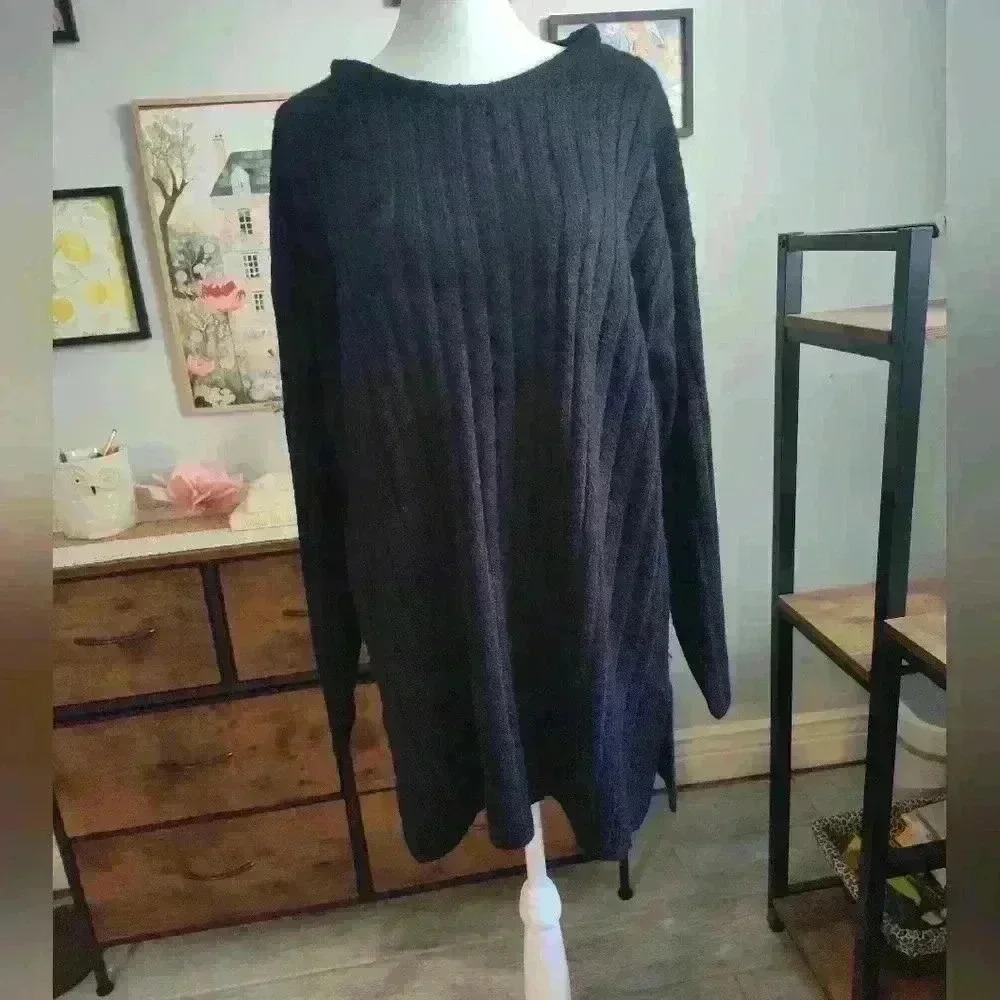 M.J Carroll long black sweater size M (26)